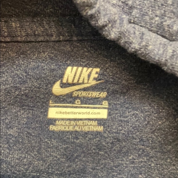 NIKE Women’s Hooded Pullover Sweatshirt - Picture 4 of 6